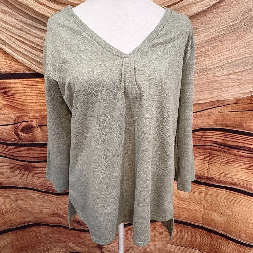 89TH & Madison Womens 3/4 Sleeve‎ Sage Green V Neck Pullover Top Size L